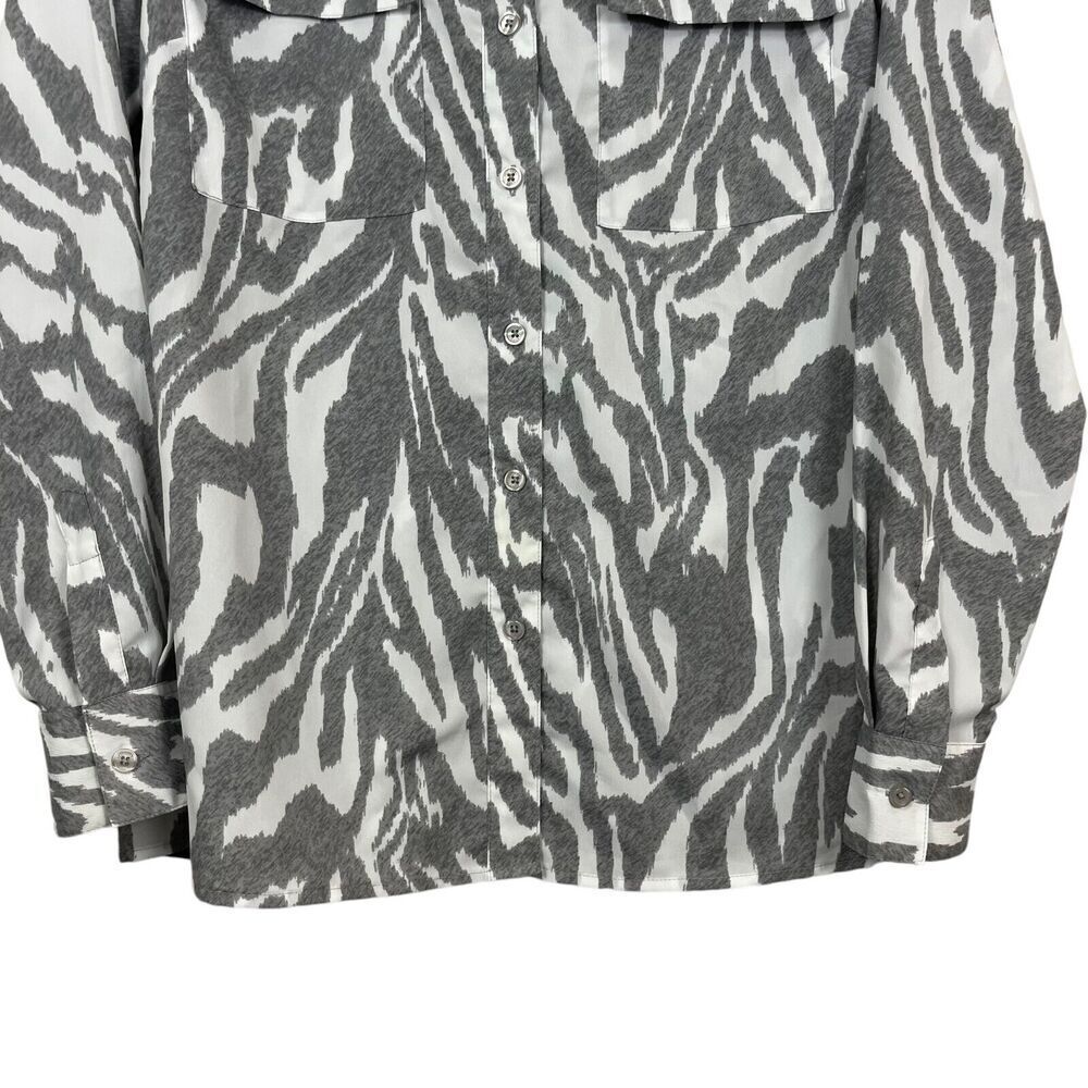 Michael Kors Top Womens Medium Gray White Tiger Print Button Down Mob Wife Y2K - Picture 6 of 8
